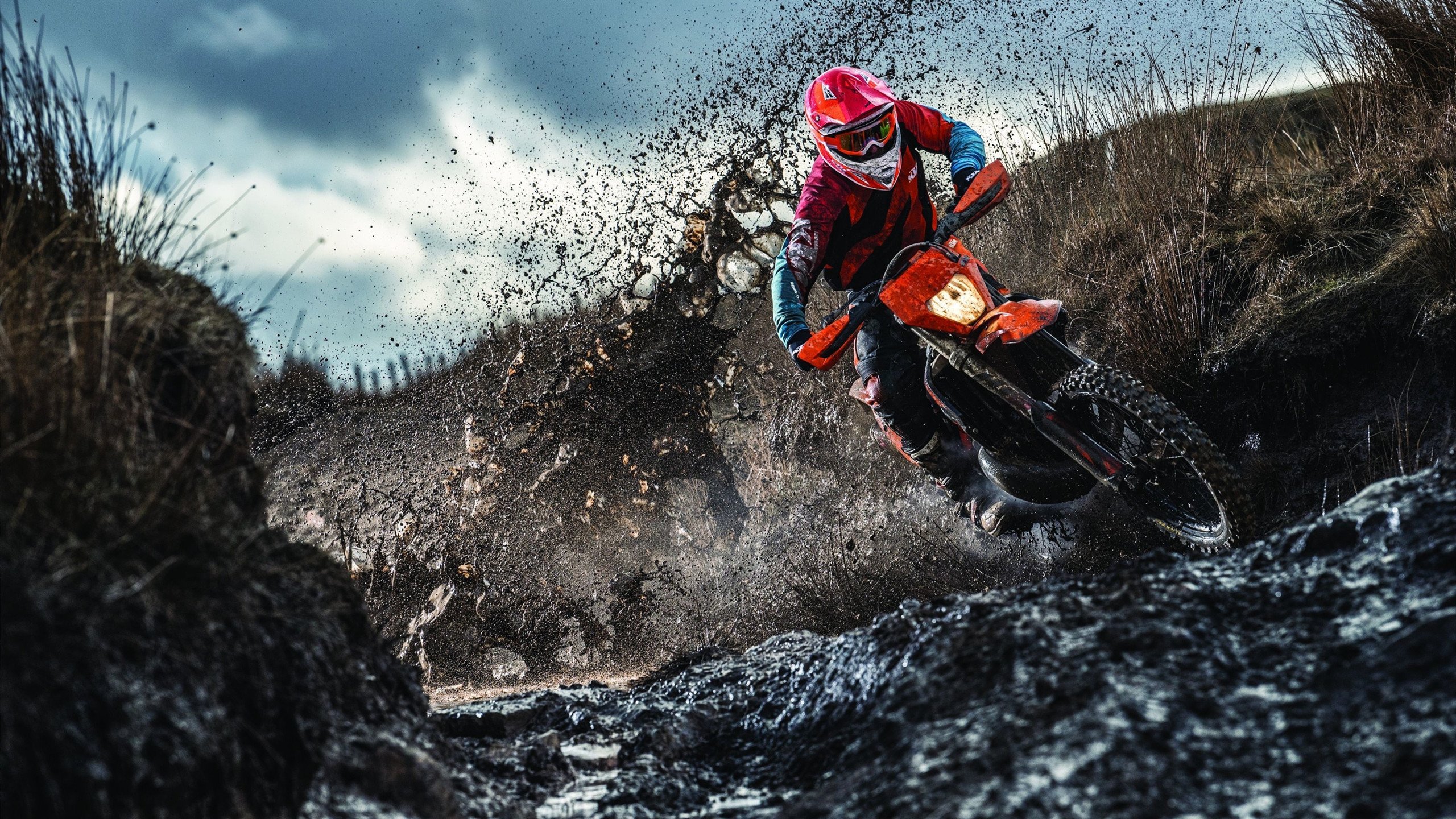 逆境中的坚持：赛季中逆转战局的惊险瞬间，逆境之中